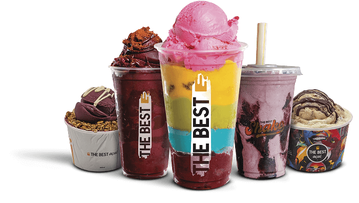 Copos de açaí com acompanhamentos da The Best